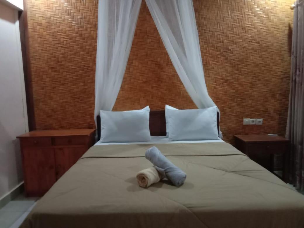 Ila Homestay Senaru Exterior photo