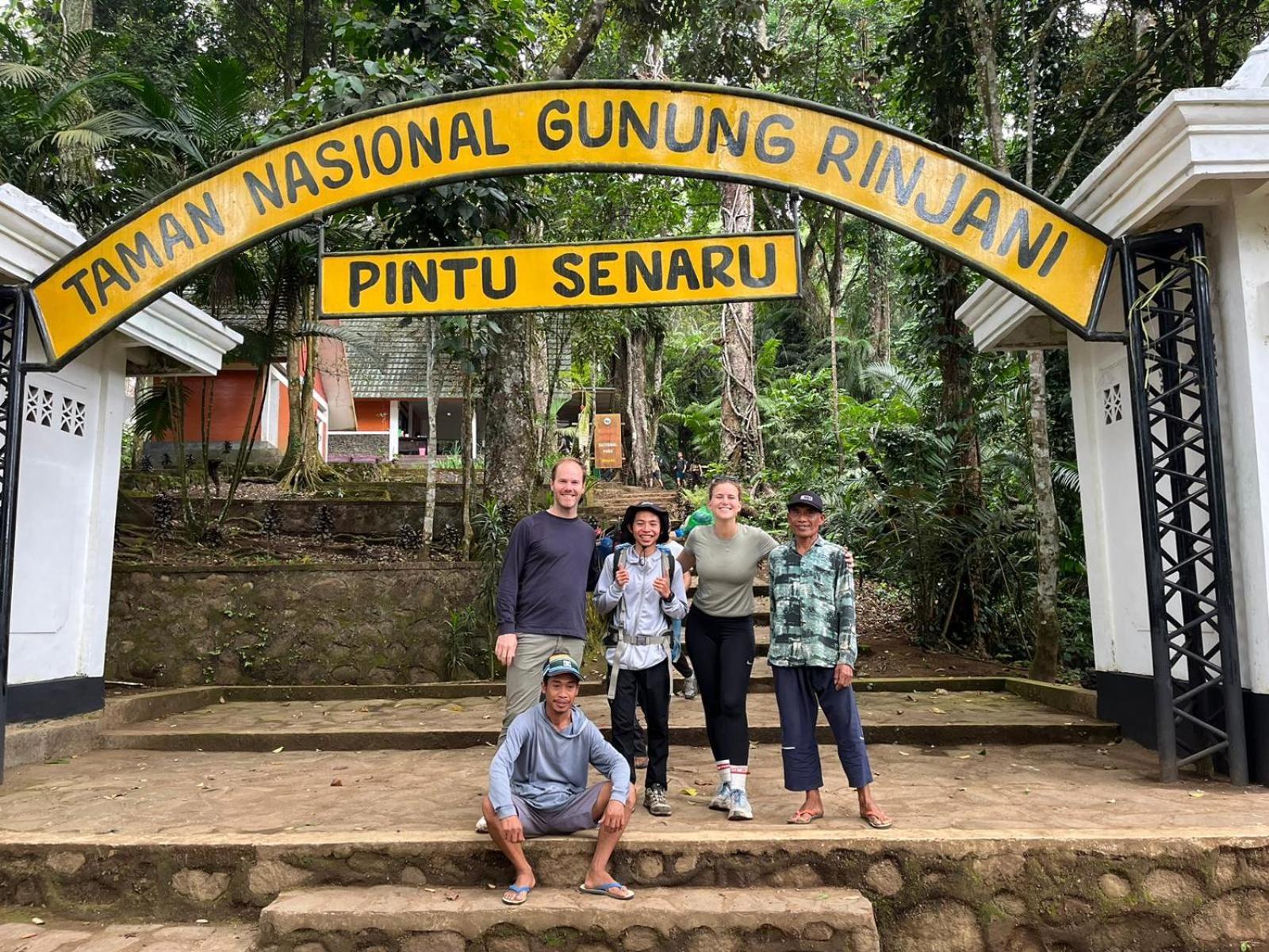Ila Homestay Senaru Exterior photo